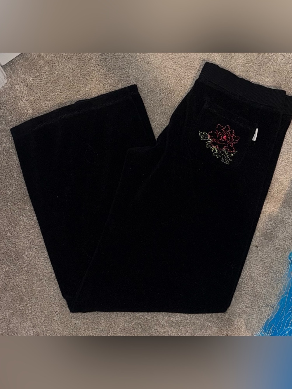 Y2K Natori Black Velour Low Rise Lounge|S|Embroidered Rose | 2000s Aesthetic